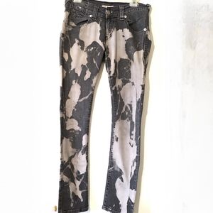 Levis Slouch Skinny 504 Bleached Denim Jeans